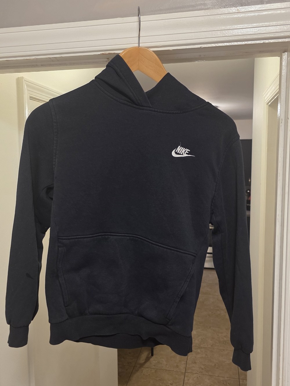 Nike Men’s Black Pullover Size Large Hoodie